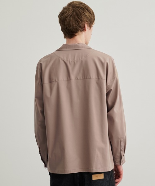 PUBLIC TOKYO（パブリックトウキョウ）の「スムージーリラックスオープンカラーシャツ（シャツ/ブラウス・メンズ・ダークグレー/ブラック/ベージュ/ダークブラウン・1/2）」の10枚目の写真