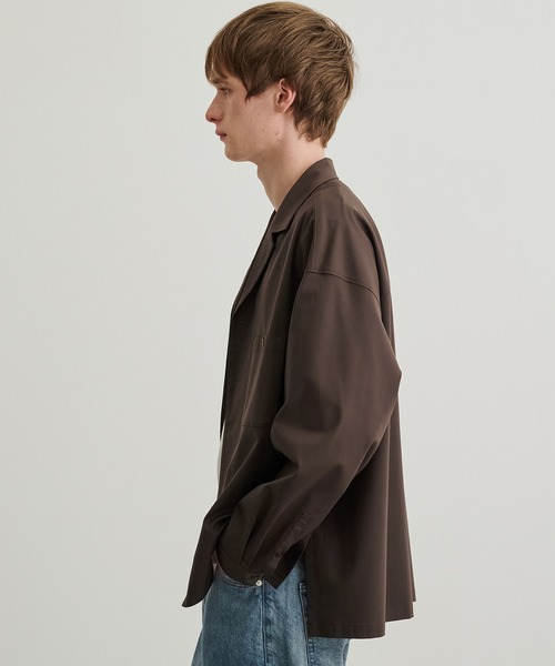 PUBLIC TOKYO（パブリックトウキョウ）の「スムージーリラックスオープンカラーシャツ（シャツ/ブラウス・メンズ・ダークグレー/ブラック/ベージュ/ダークブラウン・1/2）」の6枚目の写真