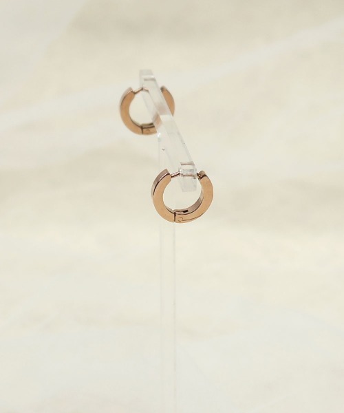 CEMONEMO(セモネモ)の「【金属アレルギー対応】 フラット フープピアス / サージカルステンレス316L(ピアス(両耳用)・レディース・ピンクゴールド/ゴールド/シルバー・9/7)」の11枚目の写真