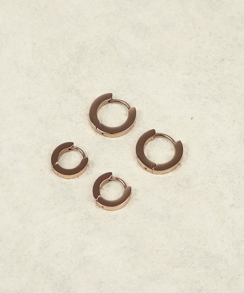 CEMONEMO(セモネモ)の「【金属アレルギー対応】 フラット フープピアス / サージカルステンレス316L(ピアス(両耳用)・レディース・ピンクゴールド/ゴールド/シルバー・9/7)」の7枚目の写真