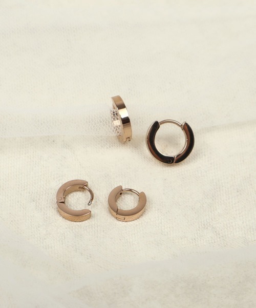 CEMONEMO(セモネモ)の「【金属アレルギー対応】 フラット フープピアス / サージカルステンレス316L(ピアス(両耳用)・レディース・ピンクゴールド/ゴールド/シルバー・9/7)」の17枚目の写真
