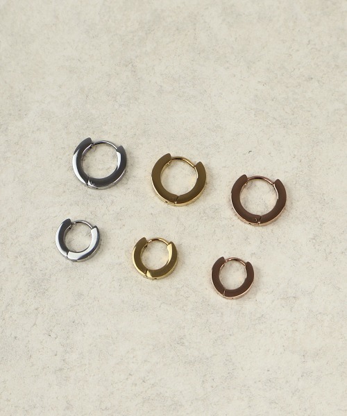 CEMONEMO(セモネモ)の「【金属アレルギー対応】 フラット フープピアス / サージカルステンレス316L(ピアス(両耳用)・レディース・ピンクゴールド/ゴールド/シルバー・9/7)」の4枚目の写真