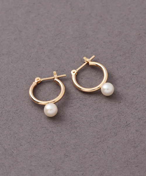 WEB限定》パールフープピアスM K10（両耳）（ピアス（両耳用