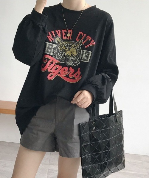 maison de LATIR(メゾンドラティール)の「タイガープリントオーバーサイズロンT(Tシャツ/カットソー・レディース・ブラック/ホワイト・L/M/XL)」の6枚目の写真