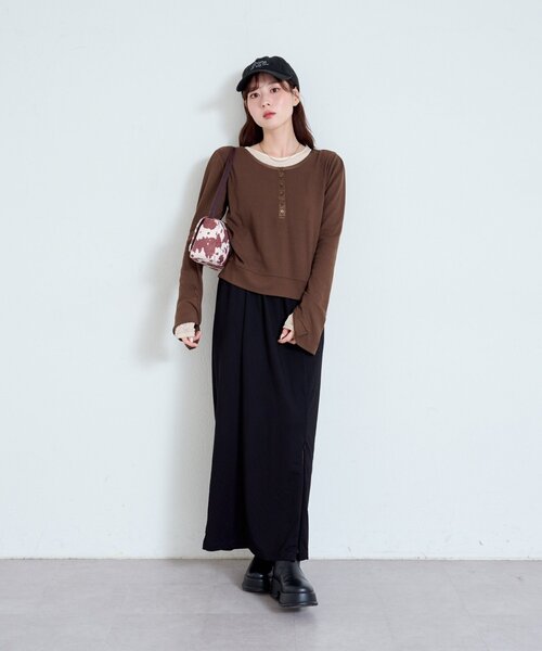 Kastane(カスタネ)の「【新色追加/5色展開】ヘンリーリブプルオーバー(Tシャツ/カットソー・レディース・ネイビー/サックスブルー/アイボリー/カーキ/グレー/ブラウン・FREE)」の19枚目の写真