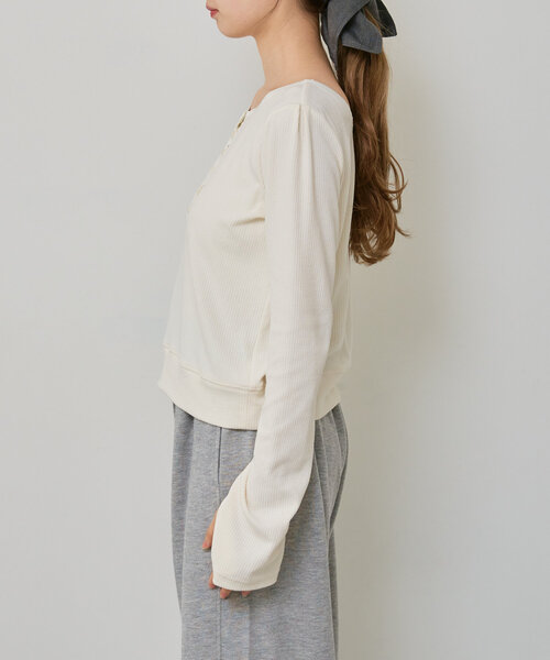 Kastane（カスタネ）の「【新色追加/5色展開】ヘンリーリブプルオーバー（Tシャツ/カットソー・レディース・ネイビー/サックスブルー/アイボリー/カーキ/グレー/ブラウン・FREE）」の16枚目の写真