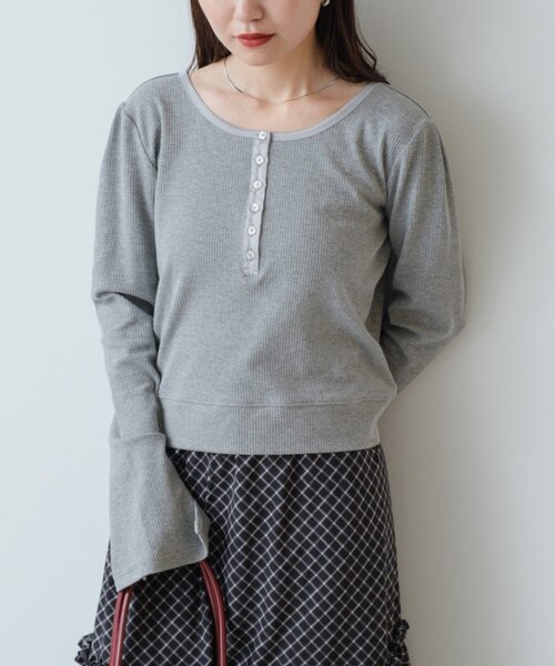 Kastane（カスタネ）の「【新色追加/5色展開】ヘンリーリブプルオーバー（Tシャツ/カットソー・レディース・ネイビー/サックスブルー/アイボリー/カーキ/グレー/ブラウン・FREE）」の8枚目の写真