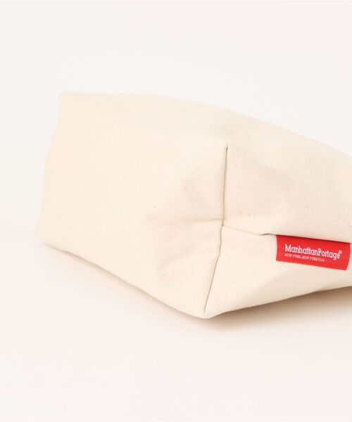 Manhattan Portage(マンハッタンポーテージ)の「PINE STREET SHOULDER BAG CANVAS LITE 25(ショルダーバッグ・レディース・ナチュラル/ダークネイビー・SMALL)」の5枚目の写真