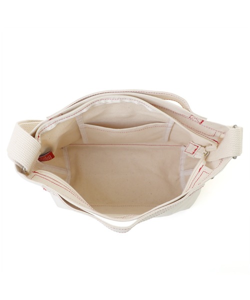 Manhattan Portage(マンハッタンポーテージ)の「PINE STREET SHOULDER BAG CANVAS LITE 25(ショルダーバッグ・レディース・ナチュラル/ダークネイビー・SMALL)」の12枚目の写真