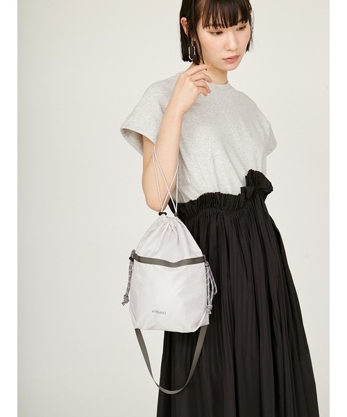 emmi（エミ）の「【限定カラー】カットドッキングプリーツワンピース（ワンピース・レディース・ホワイト/ブラック/グレー・0/1）」の16枚目の写真