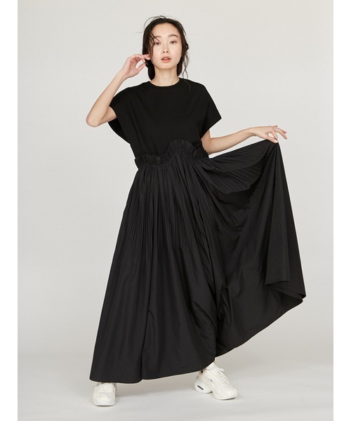 emmi（エミ）の「【限定カラー】カットドッキングプリーツ