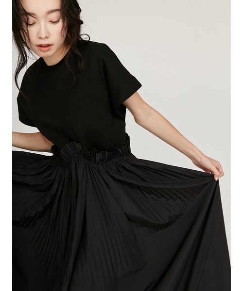 emmi（エミ）の「【限定カラー】カットドッキングプリーツ