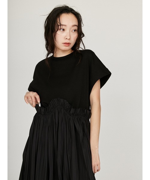 エミカットドッキングプリーツワンピース emmi｜カットドッキングプリーツワンピース | Rakuten Fashion