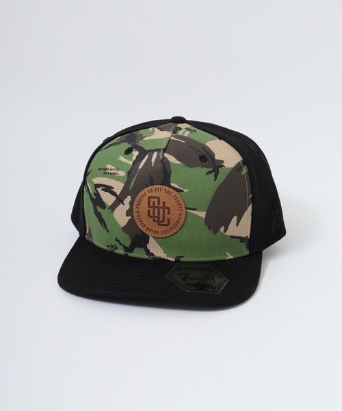 7Union（セブンユニオン）の「7UNION ESCAPE CANO / THE ANAMEIM ボックスロゴ カモフラ 5パネルキャップ（キャップ・メンズ・ホワイト×ブラック/ブラック×レッド/グリーン/ブラック・FREE）」の6枚目の写真