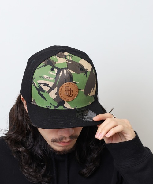 7Union（セブンユニオン）の「7UNION ESCAPE CANO / THE ANAMEIM ボックスロゴ カモフラ 5パネルキャップ（キャップ・メンズ・ホワイト×ブラック/ブラック×レッド/グリーン/ブラック・FREE）」の5枚目の写真