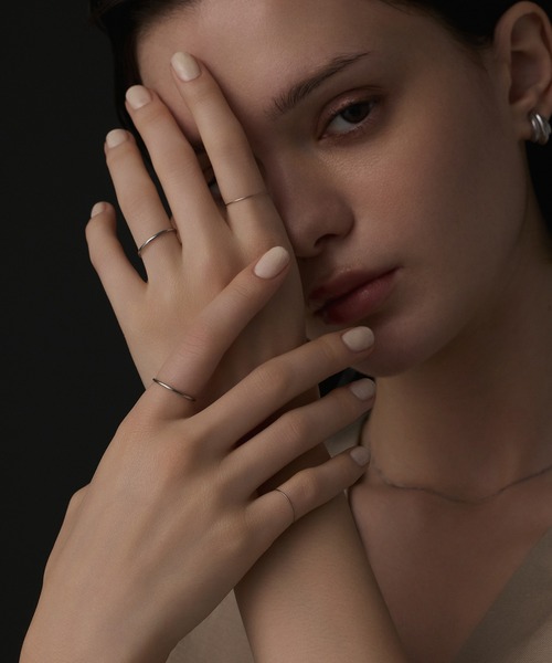 CENE（セネ）の「【CENE】セネ/スリムシンプルピンキーリング（リング・レディース・シルバー/ゴールド・#3/#1/#5）」の9枚目の写真