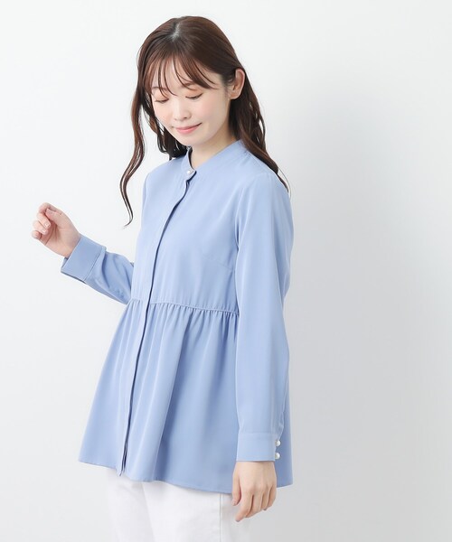 LAURA ASHLEY(ローラアシュレイ)の「【羽織りに使える/パール調ボタン 】ペプラムブラウス(シャツ/ブラウス・レディース・ネイビー/サックスブルー/オフホワイト・40/38)」の3枚目の写真
