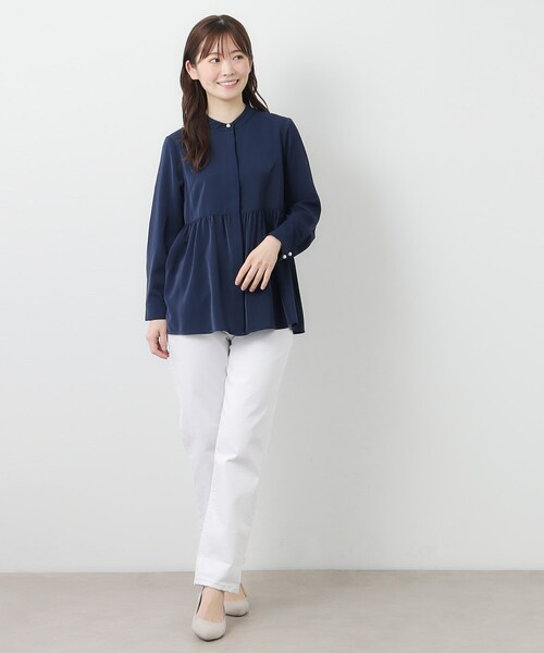 LAURA ASHLEY(ローラアシュレイ)の「【羽織りに使える/パール調ボタン 】ペプラムブラウス(シャツ/ブラウス・レディース・ネイビー/サックスブルー/オフホワイト・40/38)」の14枚目の写真
