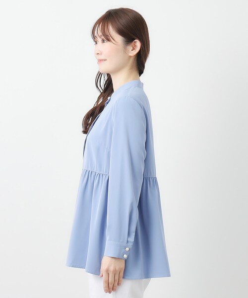 LAURA ASHLEY(ローラアシュレイ)の「【羽織りに使える/パール調ボタン 】ペプラムブラウス(シャツ/ブラウス・レディース・ネイビー/サックスブルー/オフホワイト・40/38)」の17枚目の写真