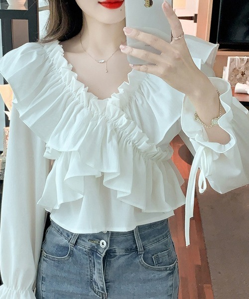 SEU（エスイーユー）の「ペプラムトップス オフィスカジュアル オフショルフリルリボンショート丈ブラウス フリル  ショート丈 きれいめカジュアル 韓国 マルチWAY（シャツ/ブラウス・レディース・ブルー/アイボリー/ホワイト/ブラック・フリー）」の6枚目の写真