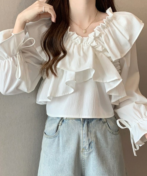SEU（エスイーユー）の「ペプラムトップス オフィスカジュアル オフショルフリルリボンショート丈ブラウス フリル  ショート丈 きれいめカジュアル 韓国 マルチWAY（シャツ/ブラウス・レディース・ブルー/アイボリー/ホワイト/ブラック・フリー）」の15枚目の写真