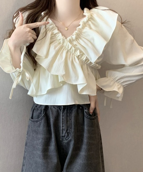 SEU（エスイーユー）の「ペプラムトップス オフィスカジュアル オフショルフリルリボンショート丈ブラウス フリル  ショート丈 きれいめカジュアル 韓国 マルチWAY（シャツ/ブラウス・レディース・ブルー/アイボリー/ホワイト/ブラック・フリー）」の21枚目の写真
