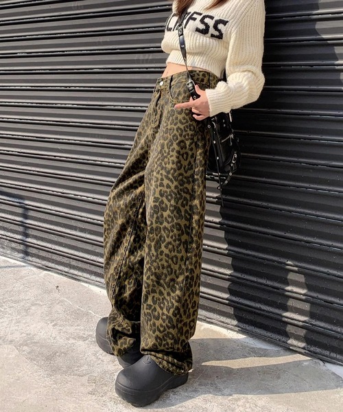 NANEA(ナネア)の「ヒョウ柄ワイドストレートパンツ(デニムパンツ・レディース・レオパード・SMALL/MEDIUM/LARGE/X-LARGE)」の19枚目の写真