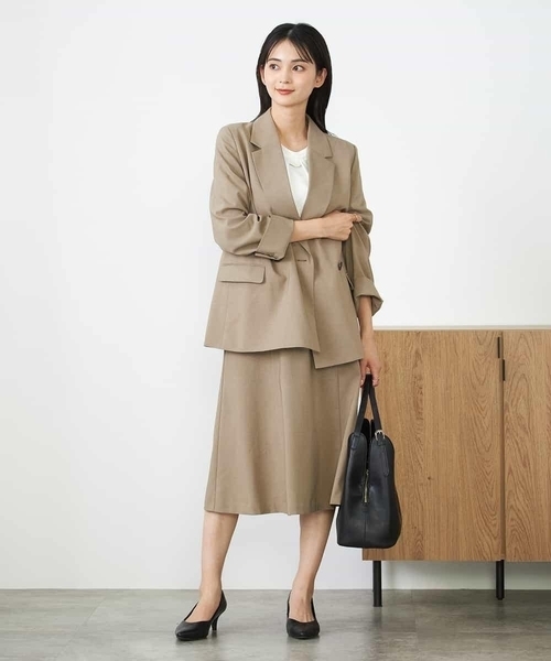 a.v.v（アーヴェヴェ）の「【洗える/イージーケア/UVカット/接触冷感/吸水速乾】サマーストレッチフレアスカート（スカート・レディース・ライトグレー/ネイビー/ベージュ・40/38/42/36/34）」の15枚目の写真