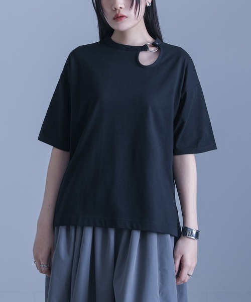 kOhAKU（コハク）の「【機能素材】『ラウンドカッティングカットソー』（Tシャツ/カットソー・レディース・カーキ/ブラック・1/2）」の9枚目の写真