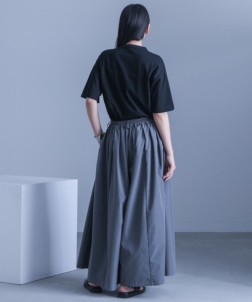 kOhAKU（コハク）の「【機能素材】『ラウンドカッティングカットソー』（Tシャツ/カットソー・レディース・カーキ/ブラック・1/2）」の13枚目の写真