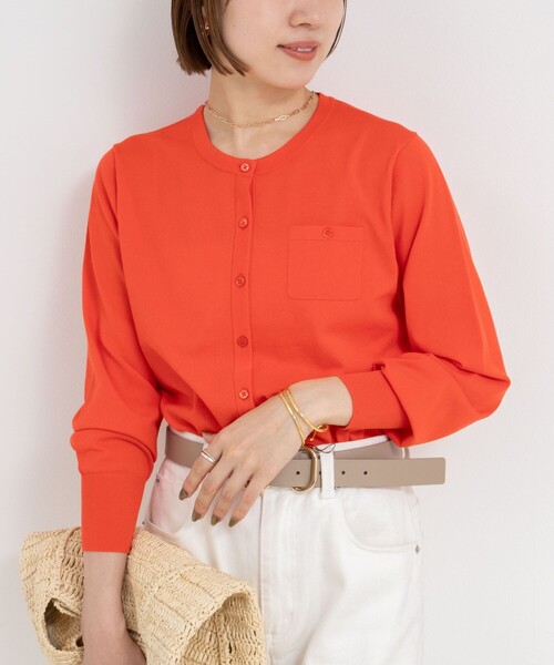 NOLLEY’S Sophi(ノーリーズソフィ)の「《アンサンブル対応/手洗い可能》綿ポリポケ付きCクルーネックカーディガン(カーディガン/ボレロ・レディース・ブラック/オレンジ/サックスブルー/ホワイト・36/38)」の4枚目の写真