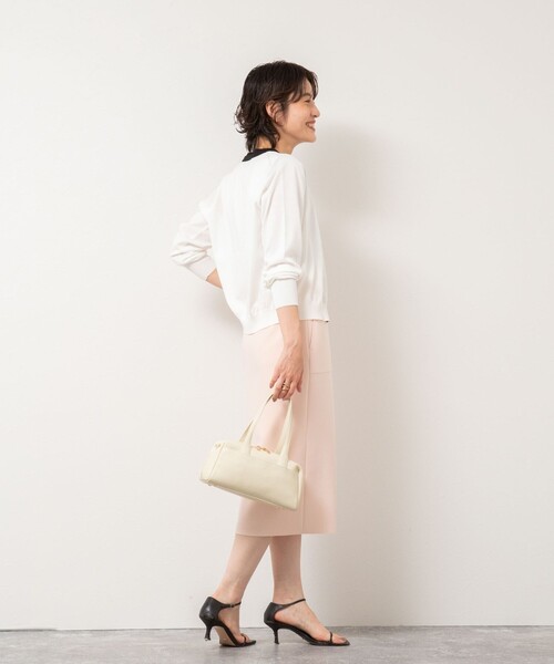 NOLLEY’S Sophi(ノーリーズソフィ)の「《アンサンブル対応/手洗い可能》綿ポリポケ付きCクルーネックカーディガン(カーディガン/ボレロ・レディース・ブラック/オレンジ/サックスブルー/ホワイト・36/38)」の10枚目の写真