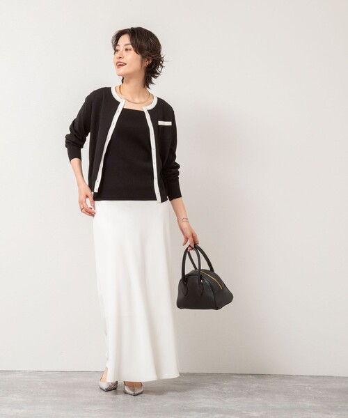 NOLLEY’S Sophi(ノーリーズソフィ)の「《アンサンブル対応/手洗い可能》綿ポリポケ付きCクルーネックカーディガン(カーディガン/ボレロ・レディース・ブラック/オレンジ/サックスブルー/ホワイト・36/38)」の14枚目の写真