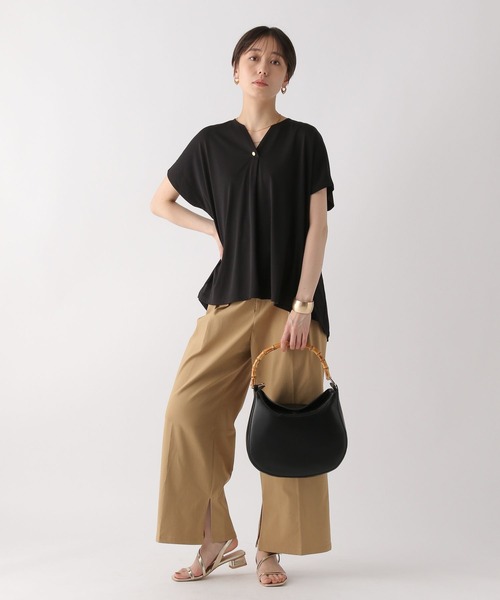 Elura（エルーラ）の「サマーイージーケアプリーツプルオーバー/450753（Tシャツ/カットソー・レディース・ホワイト/ブラック/カーキ・MEDIUM/LARGE）」の21枚目の写真