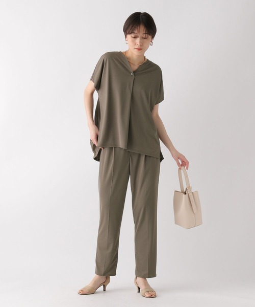 Elura（エルーラ）の「サマーイージーケアプリーツプルオーバー/450753（Tシャツ/カットソー・レディース・ホワイト/ブラック/カーキ・MEDIUM/LARGE）」の17枚目の写真