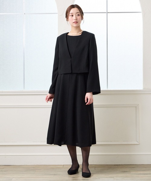 AIMER(エメ)の「【夏用喪服・礼服】マシンウォッシャブル フレアスリーブフィット&フレア サマーブラックフォーマルワンピース(ワンピース・レディース・ブラック・MEDIUM/LARGE)」の19枚目の写真