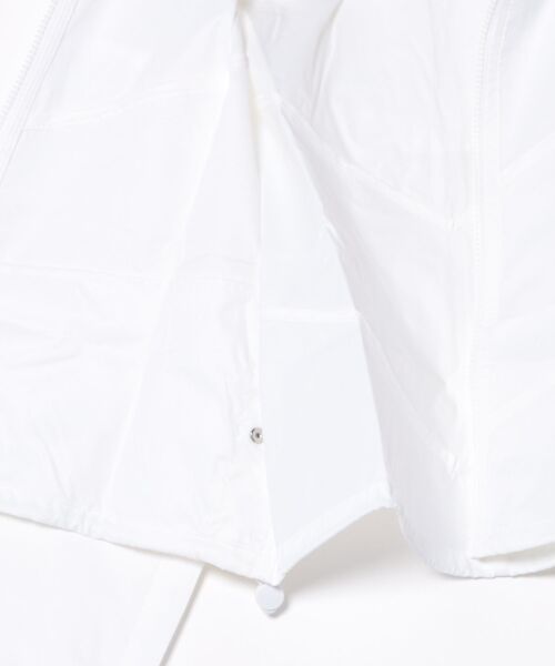NIKE(ナイキ)の「《NIKEアパレル》AS W NSW NK WR WVN LTWT HD(その他アウター・レディース・ブラック/ホワイト/レッド/グリーン系その他・L/M/S/XL)」の6枚目の写真