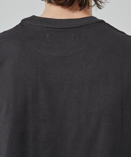 markaware(マーカウェア)の「別注 CREW NECK TEE(Tシャツ/カットソー・メンズ・ホワイト/ダークグレー/ブラック/ピンク・1/2)」の13枚目の写真