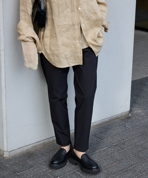 JOURNAL STANDARD（ジャーナルスタンダード）の「《追加3》【撥水/接触冷感/洗える/UV】リネンナイロンストレッチテーパードパンツ（その他パンツ・レディース・ベージュ系その他/ブラック/サックスブルー/ブラウン・36/38/40）」の12枚目の写真