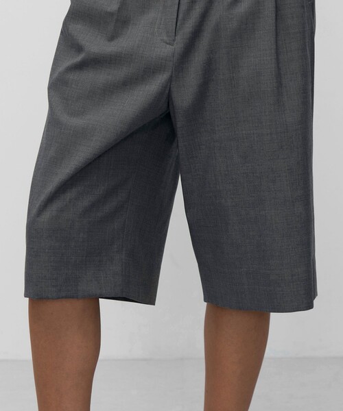 BACCA(バッカ)の「ウールトロピカル ハーフパンツ(その他パンツ・レディース・チャコールグレー・34/36)」の10枚目の写真