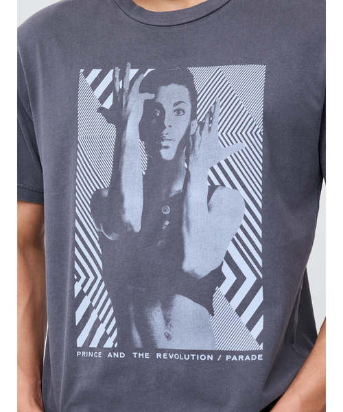 GAP(ギャップ)の「●プリンス&ザ・レボリューション リラックス グラフィックTシャツ/ PRINCE(Tシャツ/カットソー・メンズ・ネイビー・L/XL/XS/S/M)」の9枚目の写真