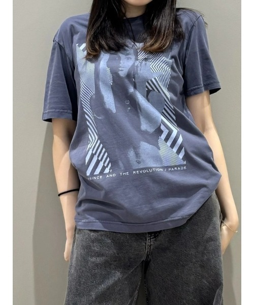 GAP(ギャップ)の「●プリンス&ザ・レボリューション リラックス グラフィックTシャツ/ PRINCE(Tシャツ/カットソー・メンズ・ネイビー・L/XL/XS/S/M)」の11枚目の写真