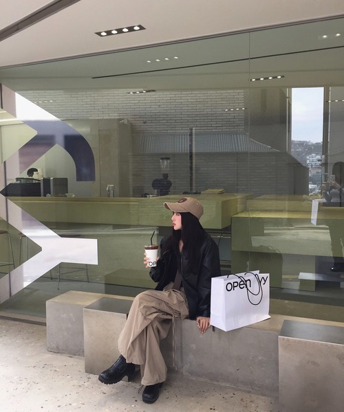 Judin(ジュディン)の「Double waist cargo pants【JD】(カーゴパンツ・レディース・ベージュ/グレー・FREE)」の21枚目の写真