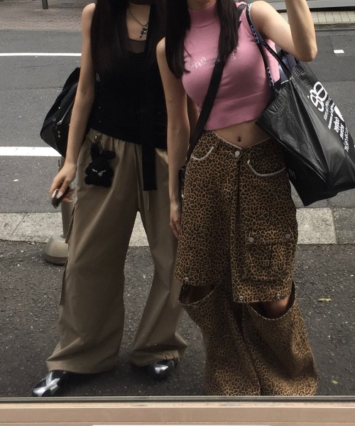 Judin(ジュディン)の「Double waist cargo pants【JD】(カーゴパンツ・レディース・ベージュ/グレー・FREE)」の12枚目の写真