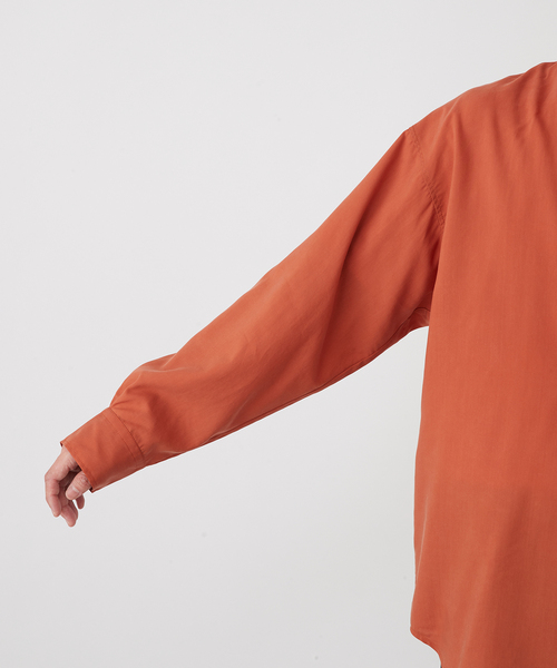 B.C STOCK(ベーセーストック)の「【Deux Allures/ドゥ アリュール】リヨセルスキッパーシャツ(シャツ/ブラウス・メンズ・チャコールグレー/オレンジ・FREE)」の16枚目の写真