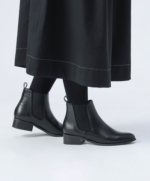 BEAMS HEART(ビームスハート)の「フェイクレザー サイドゴアブーツ(22.5~24.5cm)(ブーツ・レディース・ブラウン/ブラック・SMALL/MEDIUM/LARGE)」の2枚目の写真