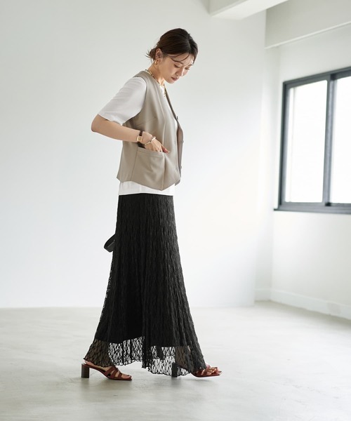STYLE DELI(スタイルデリ)の「【LUXE】スタイリッシュベストトップス(ベスト・レディース・アイボリー/サンドベージュ・MEDIUM)」の11枚目の写真