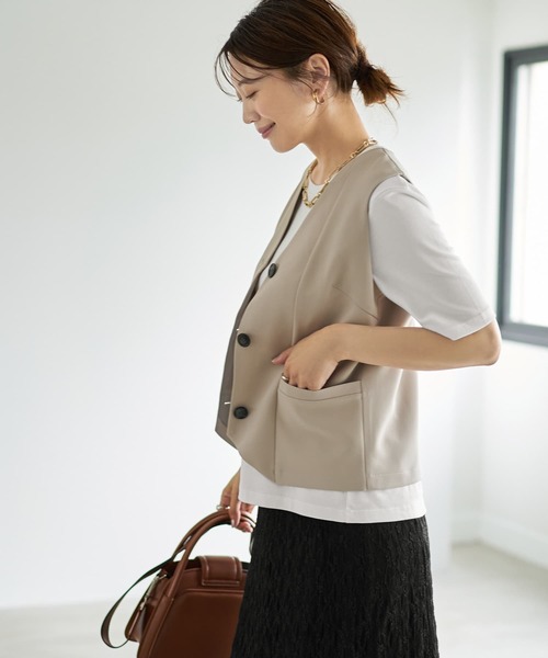 STYLE DELI(スタイルデリ)の「【LUXE】スタイリッシュベストトップス(ベスト・レディース・アイボリー/サンドベージュ・MEDIUM)」の12枚目の写真
