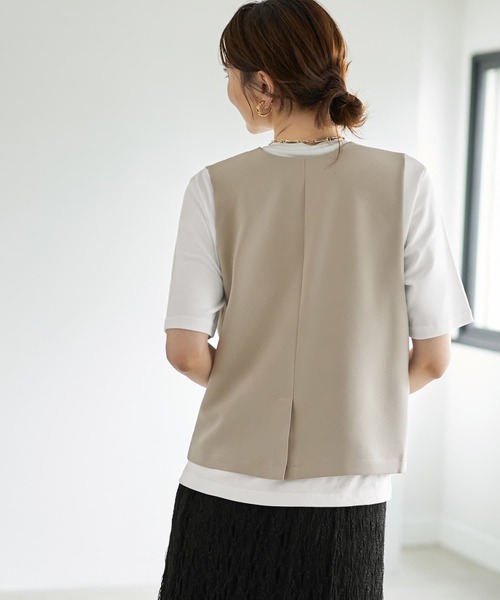 STYLE DELI(スタイルデリ)の「【LUXE】スタイリッシュベストトップス(ベスト・レディース・アイボリー/サンドベージュ・MEDIUM)」の13枚目の写真