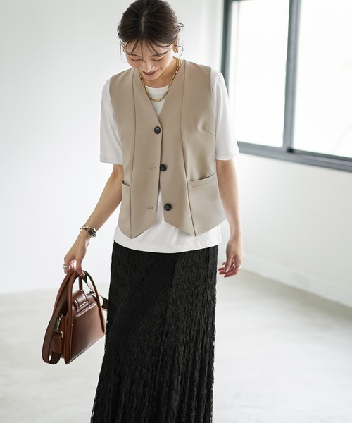 STYLE DELI(スタイルデリ)の「【LUXE】スタイリッシュベストトップス(ベスト・レディース・アイボリー/サンドベージュ・MEDIUM)」の14枚目の写真